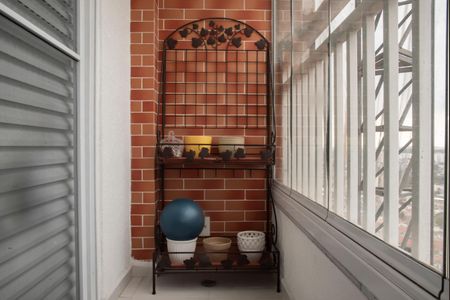 Apartamento à venda com 80m², 2 quartos e 2 vagasVaranda da Suíte