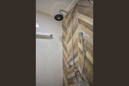 Apartamento à venda com 65m², 2 quartos e 1 vagaChuveiro do Banheiro