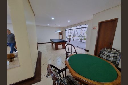 Apartamento à venda com 126m², 4 quartos e 2 vagas