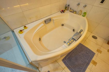 Apartamento à venda com 367m², 3 quartos e 2 vagasBanheiro da Suíte 1