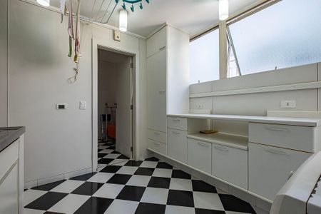 Apartamento à venda com 367m², 3 quartos e 2 vagasÁrea de Serviço