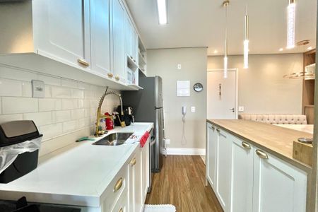Apartamento à venda com 64m², 2 quartos e 1 vagaCozinha
