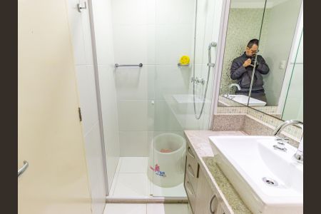 Apartamento à venda com 59m², 2 quartos e 1 vaga Apartamento à venda com 59m², 2 quartos e 1 vagaBanheiro