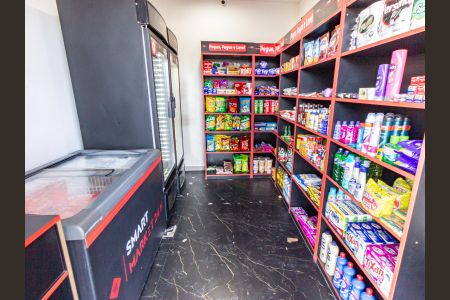 Apartamento à venda com 59m², 2 quartos e 1 vaga Apartamento à venda com 59m², 2 quartos e 1 vagaÁrea comum - Mercadinho