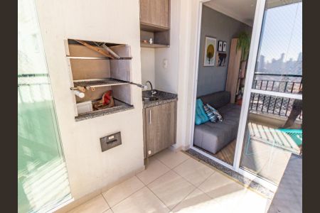 Apartamento à venda com 59m², 2 quartos e 1 vaga Apartamento à venda com 59m², 2 quartos e 1 vagaVaranda