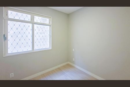 Apartamento à venda com 220m², 4 quartos e 2 vagas Apartamento à venda com 220m², 4 quartos e 2 vagasQuarto 3