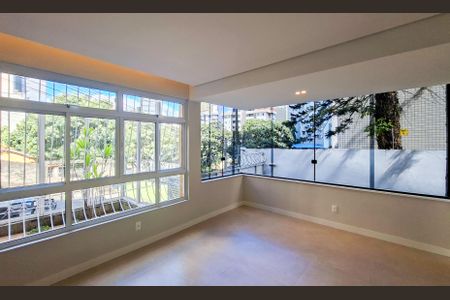 Sala de apartamento à venda com 4 quartos, 220m² em Santo Antônio, Belo Horizonte