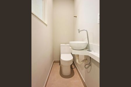 Lavabo de apartamento à venda com 4 quartos, 220m² em Santo Antônio, Belo Horizonte
