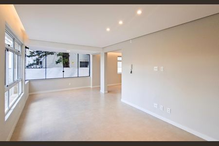 Apartamento à venda com 220m², 4 quartos e 2 vagas Apartamento à venda com 220m², 4 quartos e 2 vagasSala