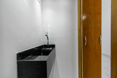 Casa à venda com 100m², 3 quartos e 2 vagas Casa à venda com 100m², 3 quartos e 2 vagasLavabo