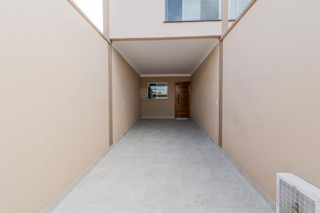Casa à venda com 100m², 3 quartos e 2 vagas Casa à venda com 100m², 3 quartos e 2 vagasGaragem