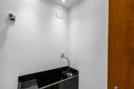 Casa à venda com 100m², 3 quartos e 2 vagas Casa à venda com 100m², 3 quartos e 2 vagasLavabo