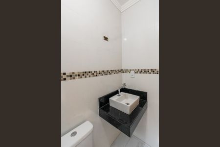 Casa à venda com 100m², 3 quartos e 2 vagas Casa à venda com 100m², 3 quartos e 2 vagasBanheiro