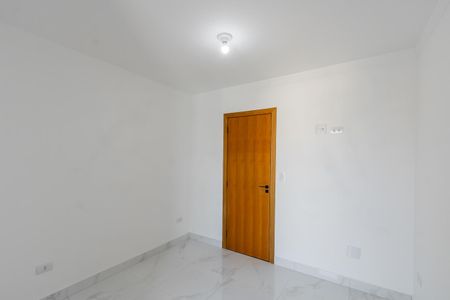 Casa à venda com 100m², 3 quartos e 2 vagas Casa à venda com 100m², 3 quartos e 2 vagasSuíte