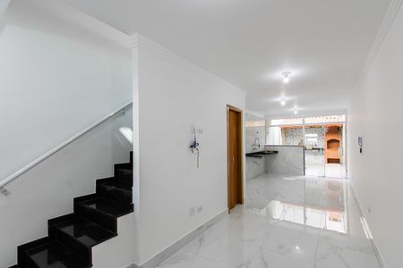 Sala de casa à venda com 3 quartos, 100m² em Vila Nhocuné, São Paulo