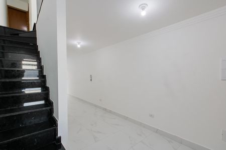 Casa à venda com 100m², 3 quartos e 2 vagas Casa à venda com 100m², 3 quartos e 2 vagasSala