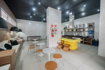 Apartamento para alugar com 48m², 1 quarto e 1 vaga Apartamento para alugar com 48m², 1 quarto e 1 vagaÁrea comum - Salão de festas