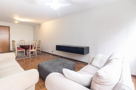 Apartamento à venda com 137m², 3 quartos e 1 vaga Apartamento à venda com 137m², 3 quartos e 1 vagaSala