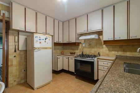 Apartamento à venda com 137m², 3 quartos e 1 vaga Apartamento à venda com 137m², 3 quartos e 1 vagaCozinha