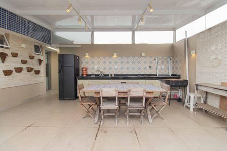 Apartamento à venda com 177m², 4 quartos e 3 vagas Apartamento à venda com 177m², 4 quartos e 3 vagasCobertura