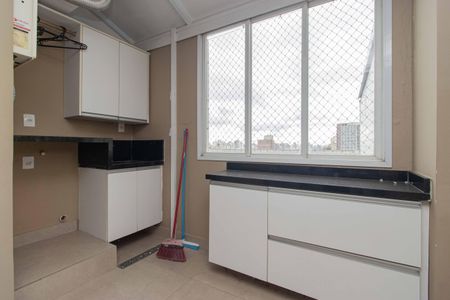 Apartamento à venda com 177m², 4 quartos e 3 vagas Apartamento à venda com 177m², 4 quartos e 3 vagasÁrea de Serviço