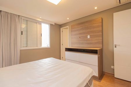 Apartamento à venda com 177m², 4 quartos e 3 vagas Apartamento à venda com 177m², 4 quartos e 3 vagasSuíte