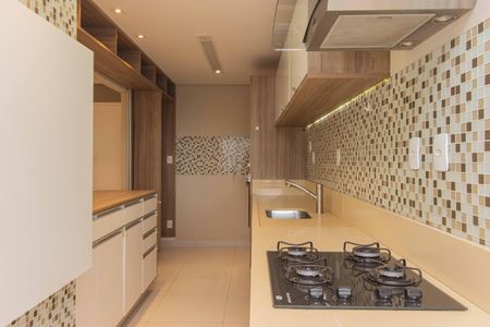 Apartamento à venda com 177m², 4 quartos e 3 vagas Apartamento à venda com 177m², 4 quartos e 3 vagasCozinha