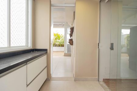 Apartamento à venda com 177m², 4 quartos e 3 vagas Apartamento à venda com 177m², 4 quartos e 3 vagasÁrea de Serviço