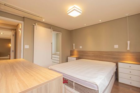 Apartamento à venda com 177m², 4 quartos e 3 vagas Apartamento à venda com 177m², 4 quartos e 3 vagasSuíte