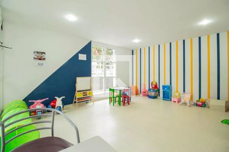 Apartamento à venda com 177m², 4 quartos e 3 vagas Apartamento à venda com 177m², 4 quartos e 3 vagasÁrea comum - Brinquedoteca