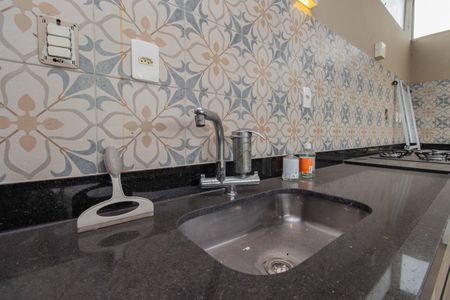 Apartamento à venda com 177m², 4 quartos e 3 vagas Apartamento à venda com 177m², 4 quartos e 3 vagasCobertura