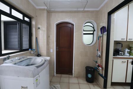 Apartamento para alugar com 144m², 4 quartos e 1 vagaÁrea de Serviço