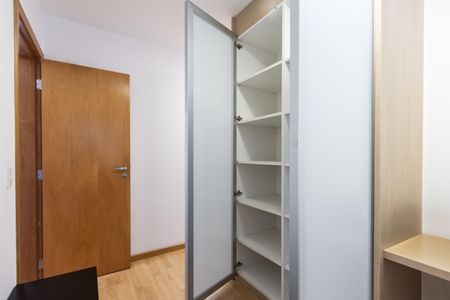 Apartamento para alugar com 106m², 3 quartos e 2 vagas Apartamento para alugar com 106m², 3 quartos e 2 vagasHall