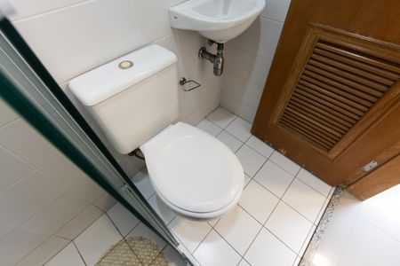 Apartamento para alugar com 106m², 3 quartos e 2 vagas Apartamento para alugar com 106m², 3 quartos e 2 vagasBanheiro de Serviço