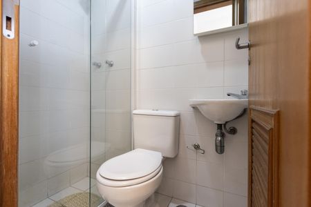 Apartamento para alugar com 106m², 3 quartos e 2 vagas Apartamento para alugar com 106m², 3 quartos e 2 vagasBanheiro de Serviço