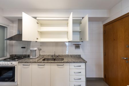 Apartamento para alugar com 106m², 3 quartos e 2 vagas Apartamento para alugar com 106m², 3 quartos e 2 vagasCozinha
