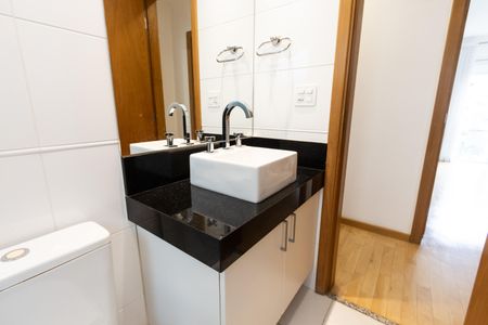Apartamento para alugar com 106m², 3 quartos e 2 vagas Apartamento para alugar com 106m², 3 quartos e 2 vagasBanheiro