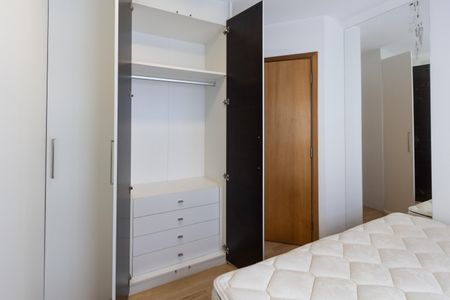 Apartamento para alugar com 106m², 3 quartos e 2 vagas Apartamento para alugar com 106m², 3 quartos e 2 vagasQuarto 1
