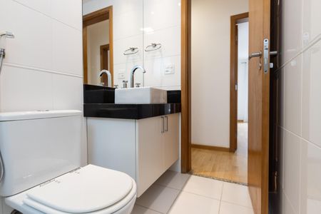 Apartamento para alugar com 106m², 3 quartos e 2 vagas Apartamento para alugar com 106m², 3 quartos e 2 vagasBanheiro
