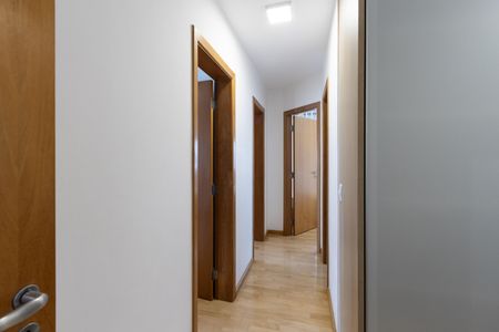 Apartamento para alugar com 106m², 3 quartos e 2 vagas Apartamento para alugar com 106m², 3 quartos e 2 vagasCorredor