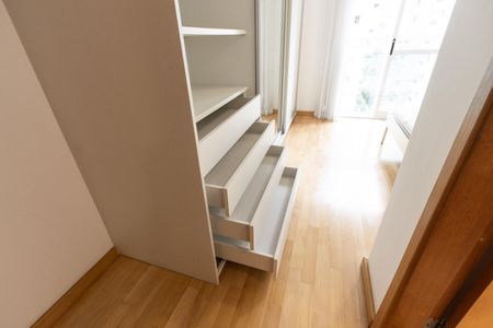 Apartamento para alugar com 106m², 3 quartos e 2 vagas Apartamento para alugar com 106m², 3 quartos e 2 vagasSuíte