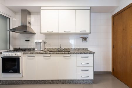 Apartamento para alugar com 106m², 3 quartos e 2 vagas Apartamento para alugar com 106m², 3 quartos e 2 vagasCozinha