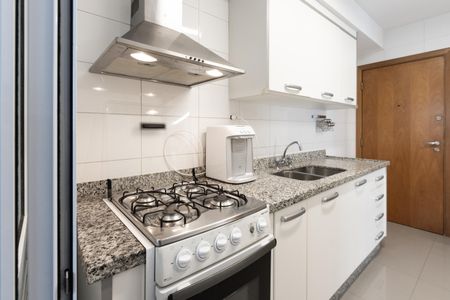 Apartamento para alugar com 106m², 3 quartos e 2 vagas Apartamento para alugar com 106m², 3 quartos e 2 vagasCozinha