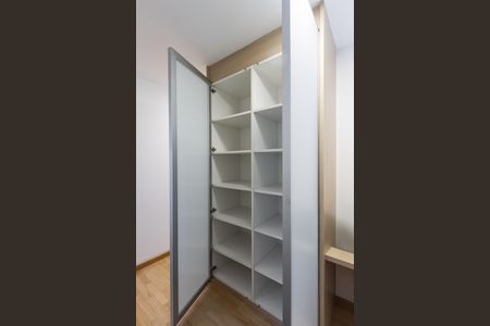 Apartamento para alugar com 106m², 3 quartos e 2 vagas Apartamento para alugar com 106m², 3 quartos e 2 vagasHall