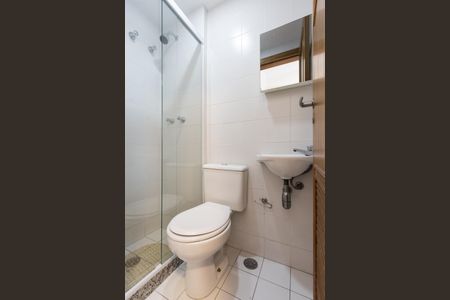 Apartamento para alugar com 106m², 3 quartos e 2 vagas Apartamento para alugar com 106m², 3 quartos e 2 vagasBanheiro de Serviço