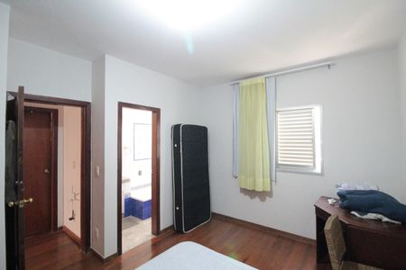 Apartamento à venda com 285m², 5 quartos e 3 vagasSuite