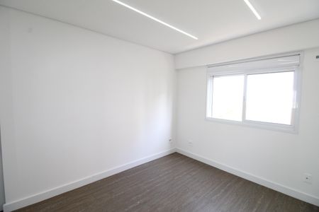 Suíte de apartamento para alugar com 1 quarto, 53m² em Parque Residencial Aquarius, São José dos Campos