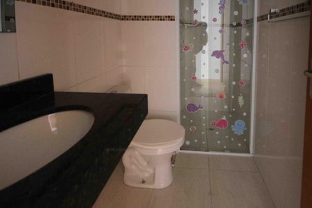 Casa à venda com 91m², 3 quartos e 3 vagasBanheiro Social