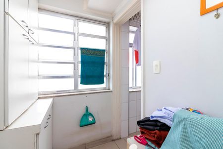 Apartamento à venda com 71m², 2 quartos e 1 vaga Apartamento à venda com 71m², 2 quartos e 1 vagaQuarto de Serviço