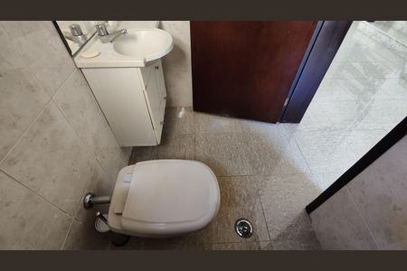 Casa para alugar com 413m², 3 quartos e 5 vagasLavabo